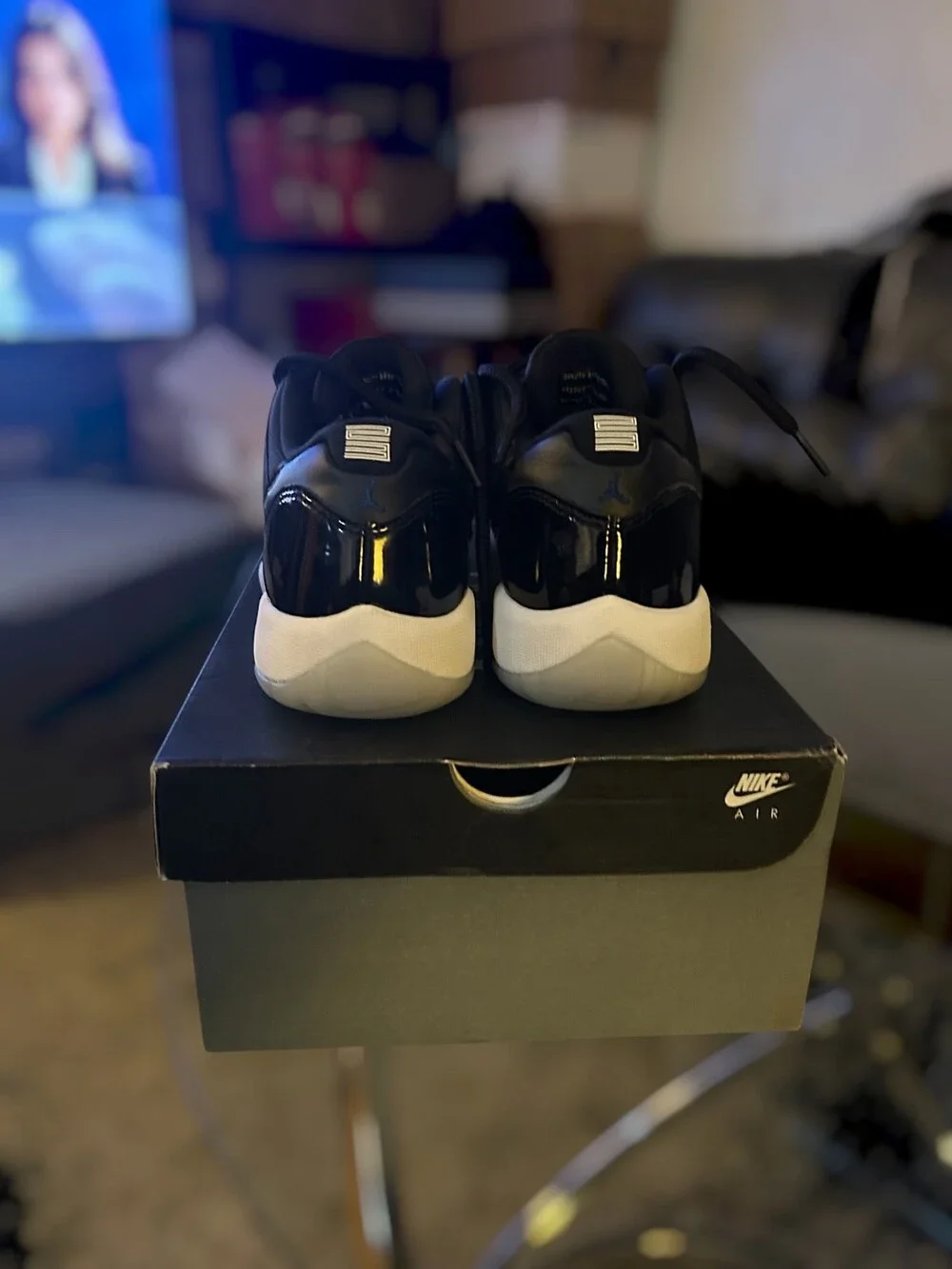 Jordan 11 Retro Low Size ( 6Y/7.5W )